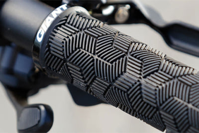 giant bicycle hand grips Tactal Double Lock-On 135mm The Giant Tactal Double Lock GIANT BRAND BLUE BIKE MTB